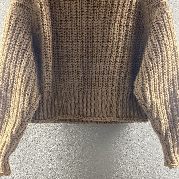 H&M Chunky Knit Turtleneck Boxy Sweater - Picture 15 of 16